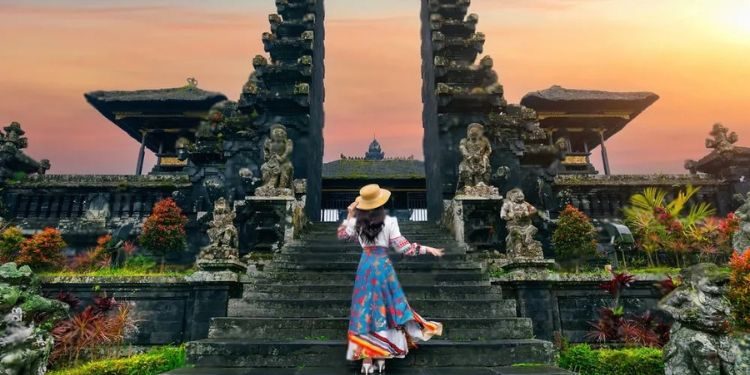Best of Ubud Tour – Culture, Nature & Art in a Day Scenic view of Besakih Mother Temple